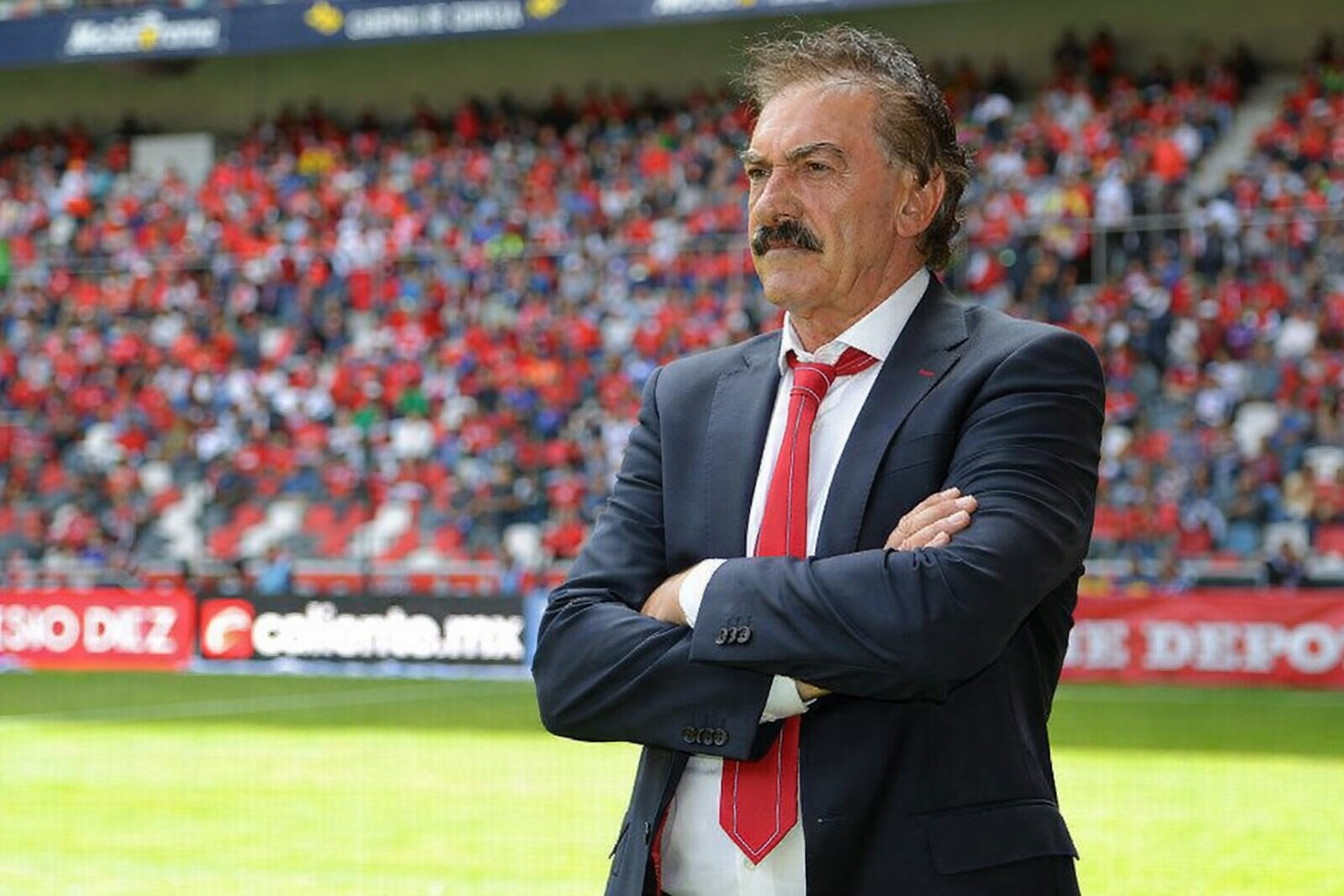 ¡Fuego amigo! La Volpe arremete contra el ‘Vasco’ por el plan de blindaje al Tri previo al 2026 ¡Fuego amigo! La Volpe arremete contra el ‘Vasco’ por el plan de blindaje al Tri previo al 2026