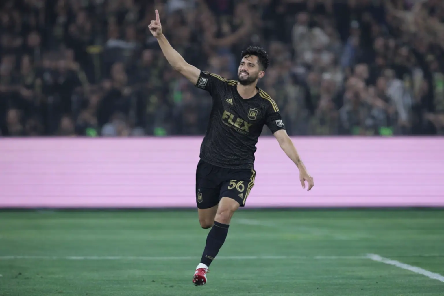 LAFC avanza a Cuartos de Concachampions con gol agónico