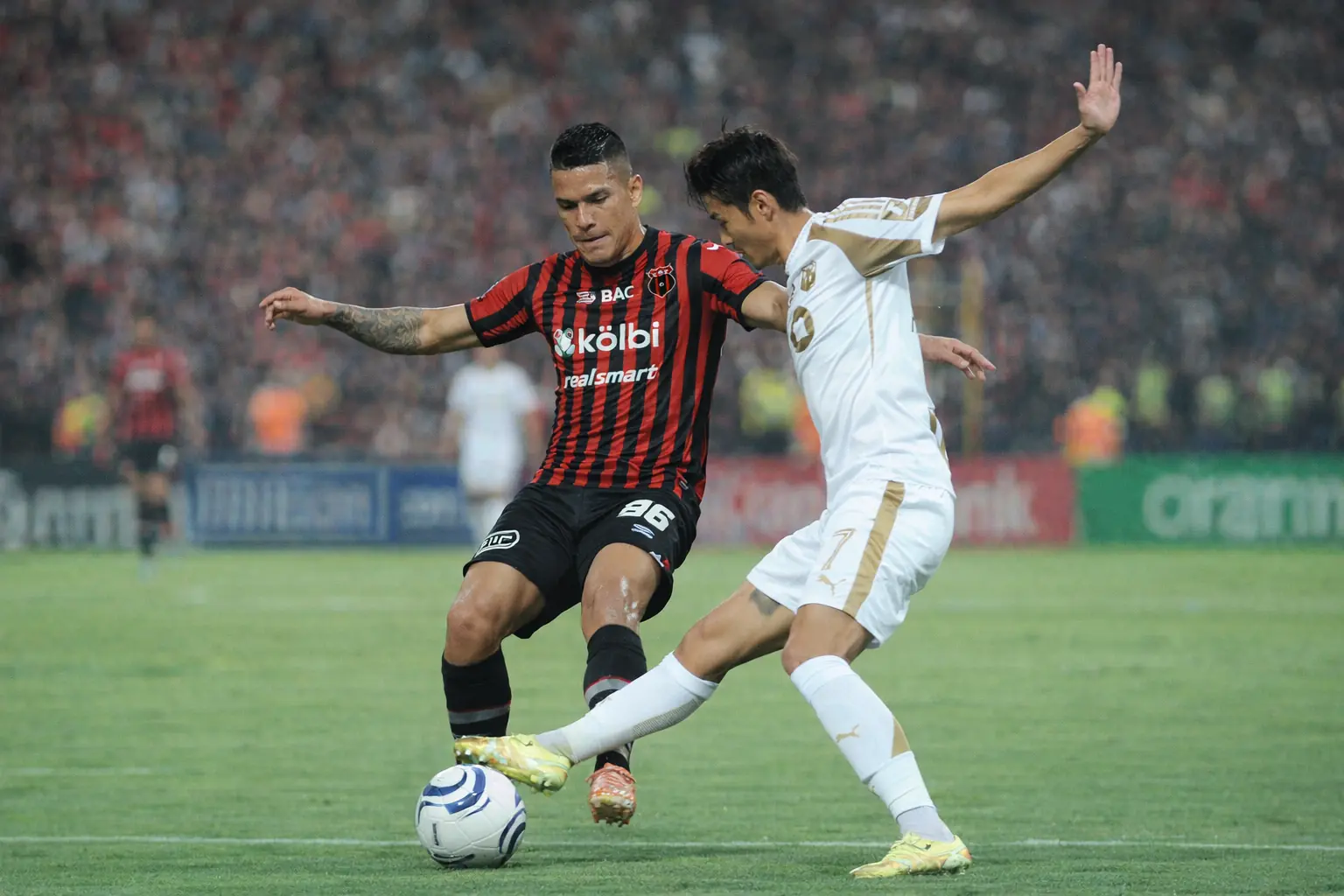 LAFC elimina a Alajuelense en dramático cierre de Concacaf