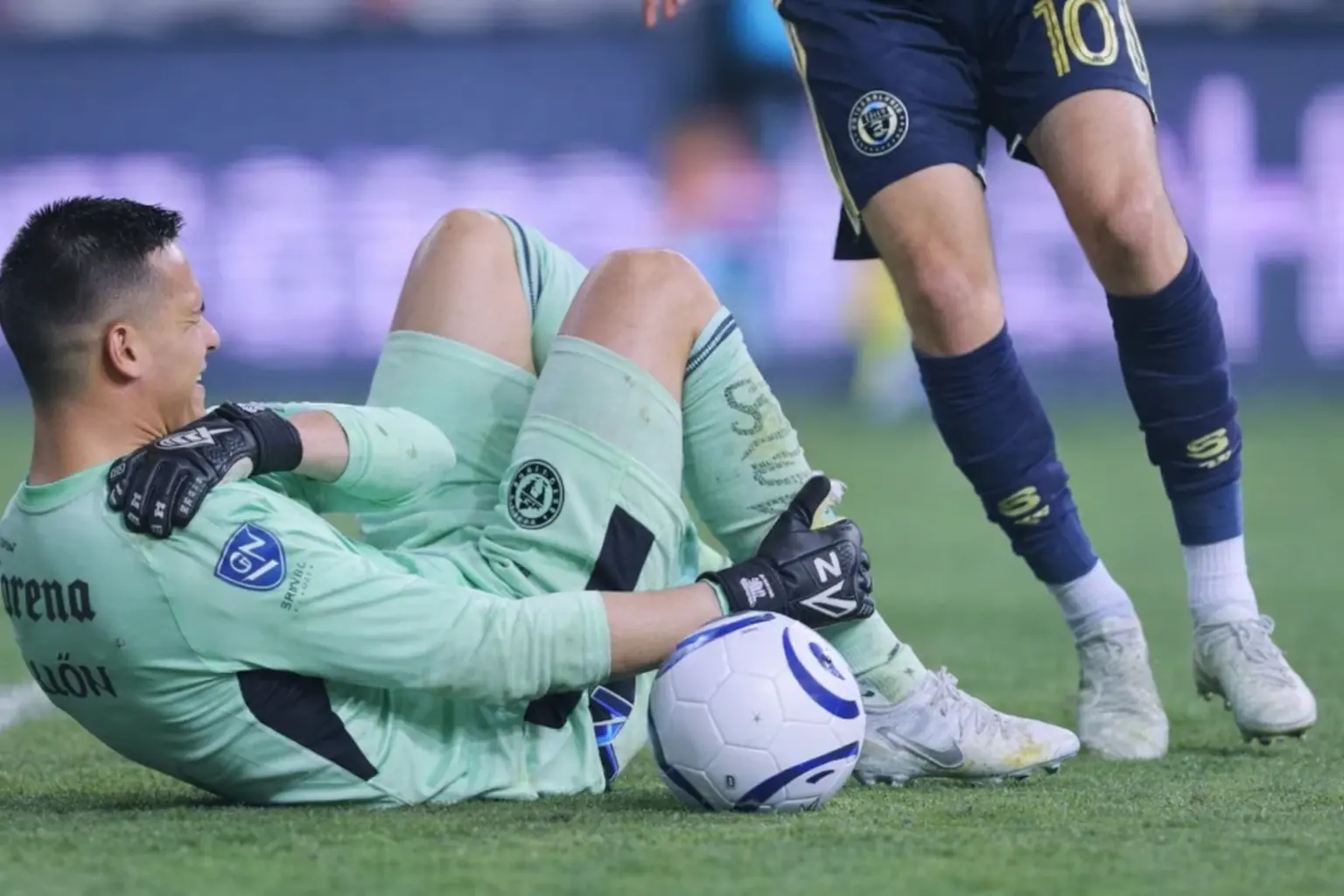 Malagón fuera 6-8 meses: ¿Adiós al Mundial 2026?