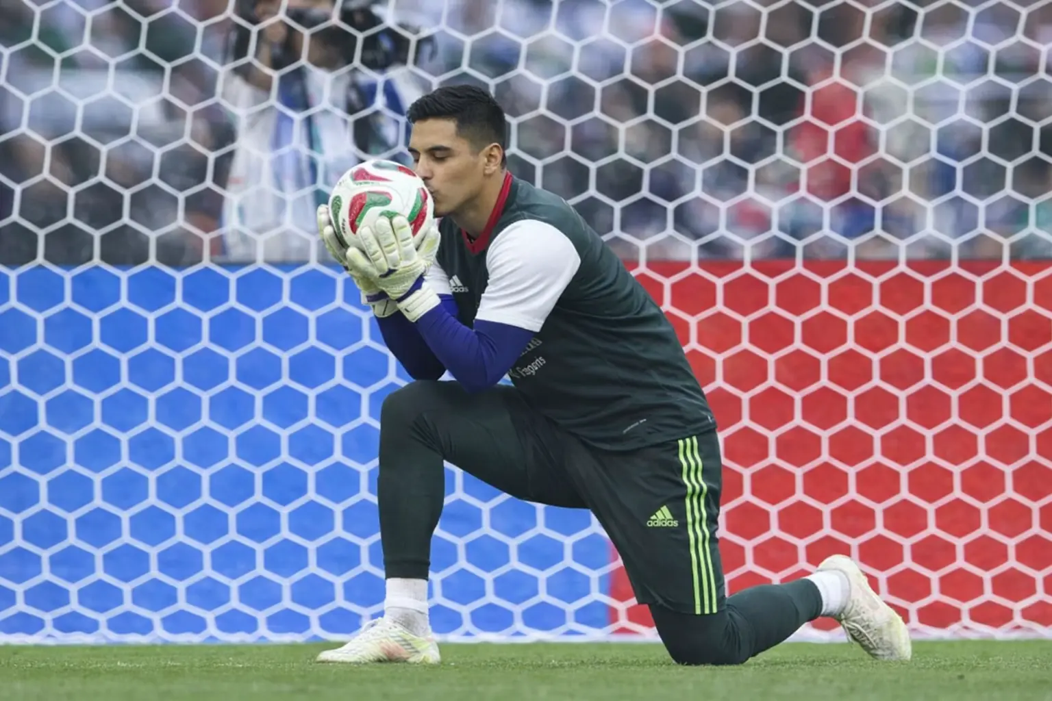 Raúl Rangel: El portero que Aguirre elige para el debut